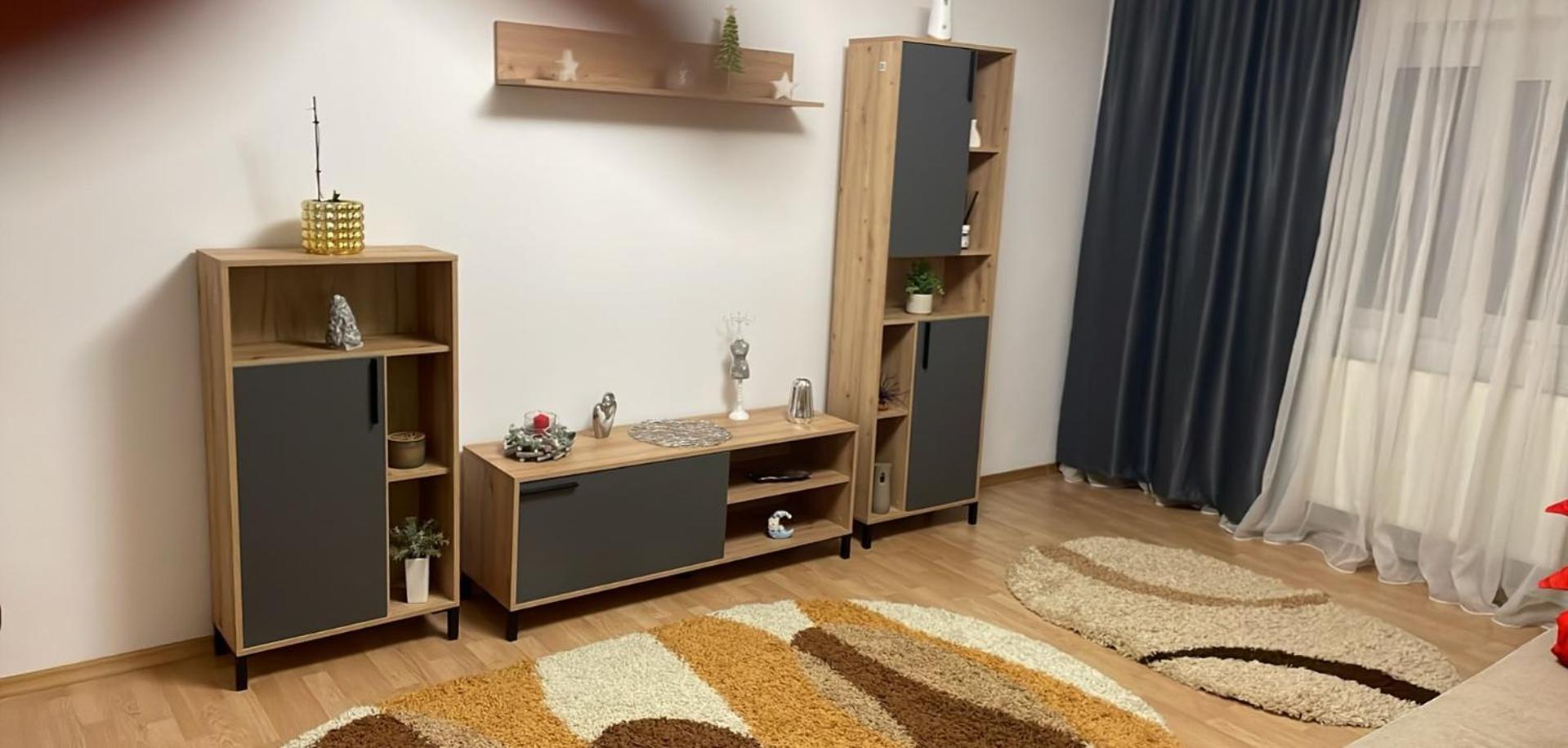 Apartament Petroşani Buitenkant foto